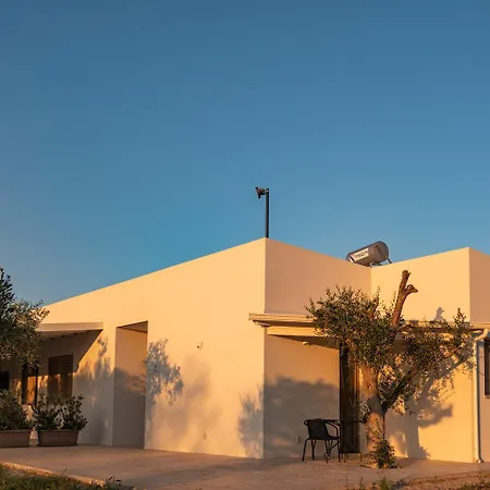 Li Mori Bed & Breakfast Lizzanello