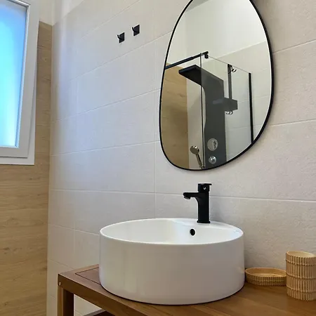 Li Mori Bed & Breakfast Lizzanello