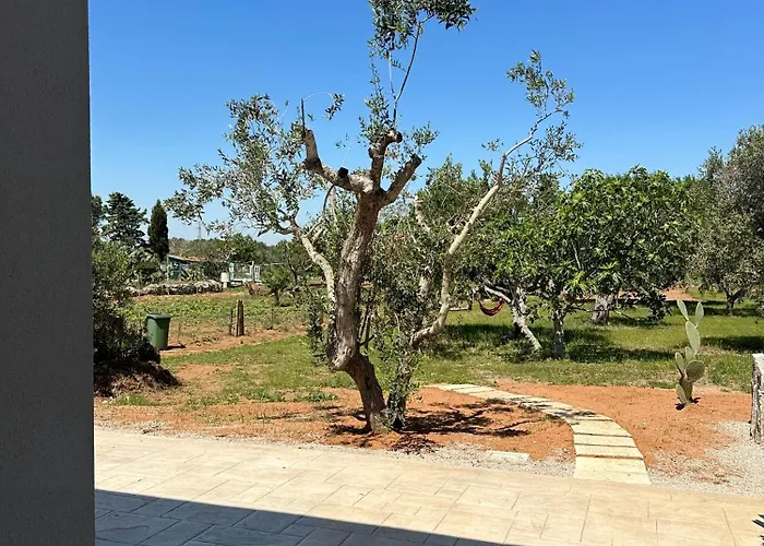 Li Mori Bed & Breakfast 3*